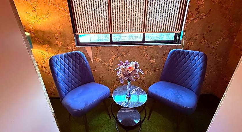 Hotel Alka Residency