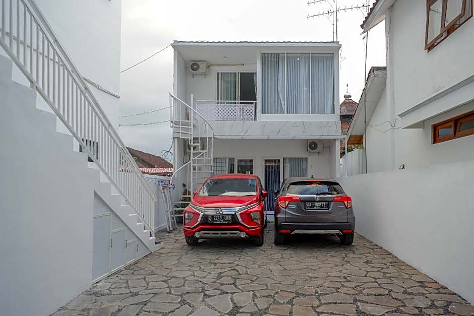 RedDoorz Syariah near Taruna Nusantara Magelang