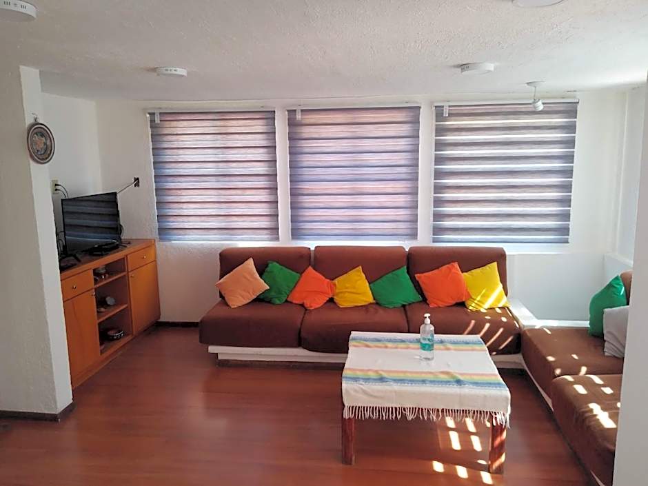 Finca Mc'Clau Teotihuacan, Casa residencial entera