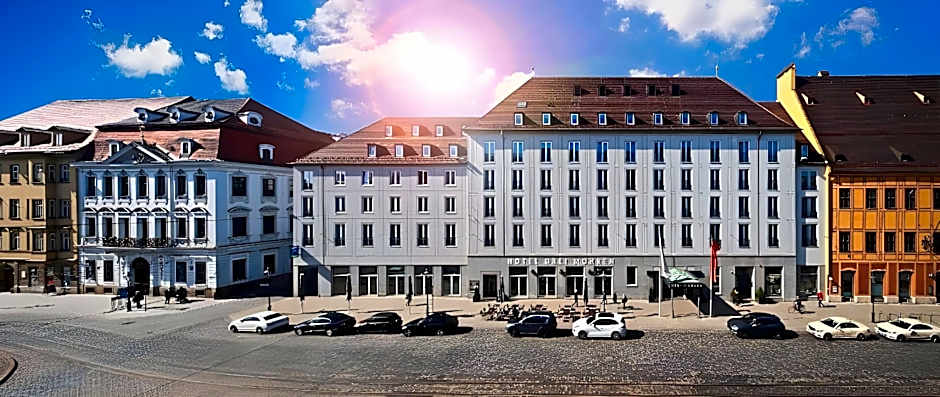 Hotel Maximilian’s