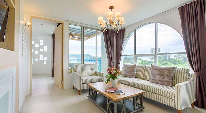 Costa Village Jacuzzi Bangsaray