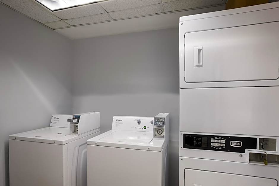 Suburban Studios Hinesville - Fort Stewart Area