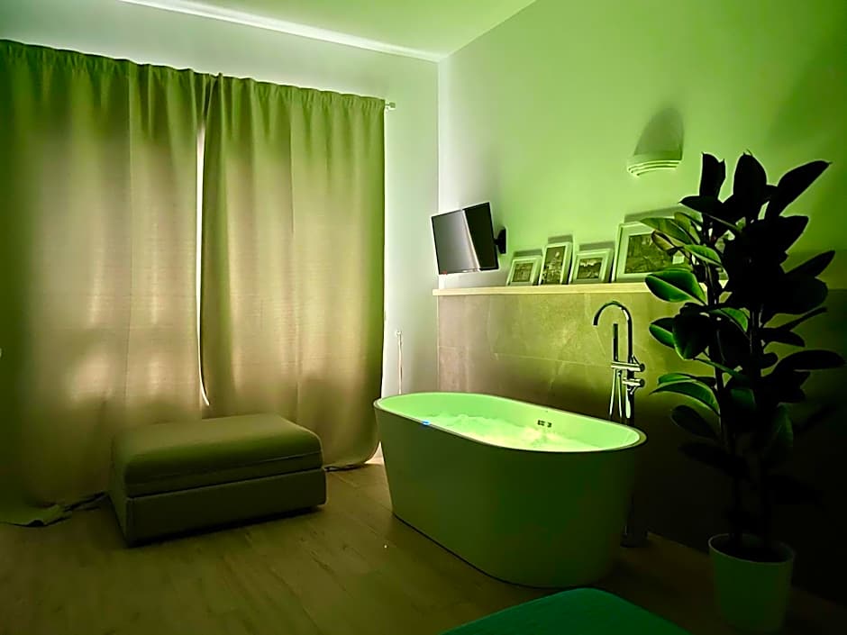 Le Coq Suites