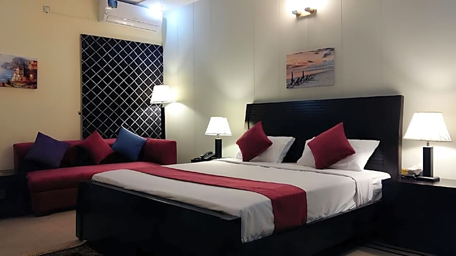Serene Residence – Islamabad, OH