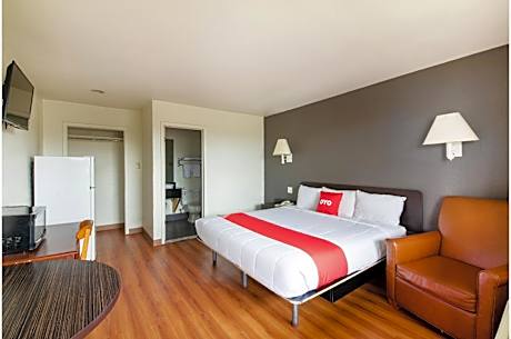 2 Bedroom Suite