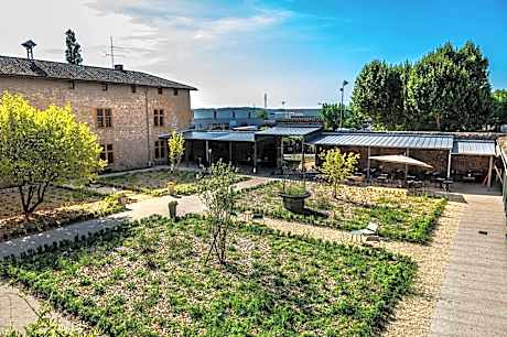 Demeures et Châteaux l'Abbaye Caladoise