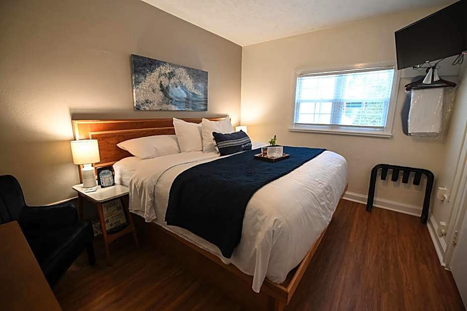 The Lakehouse Inn Geneva