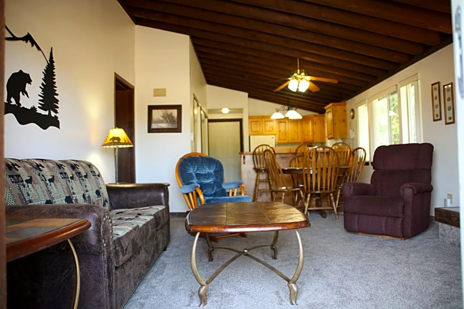 GetAways at Timbers at Island Park Village