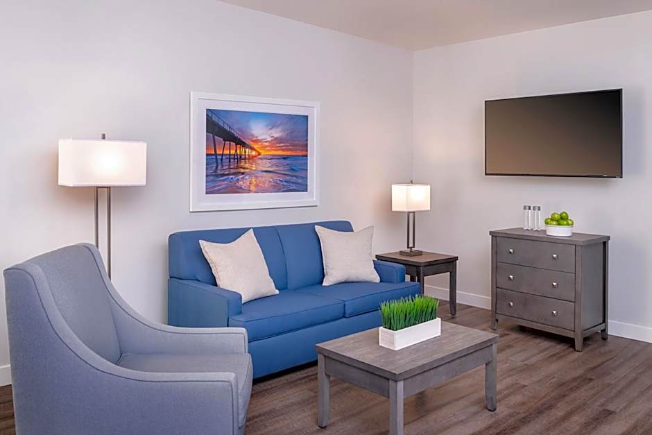 Beachfront Inn and Suites at Dana Point