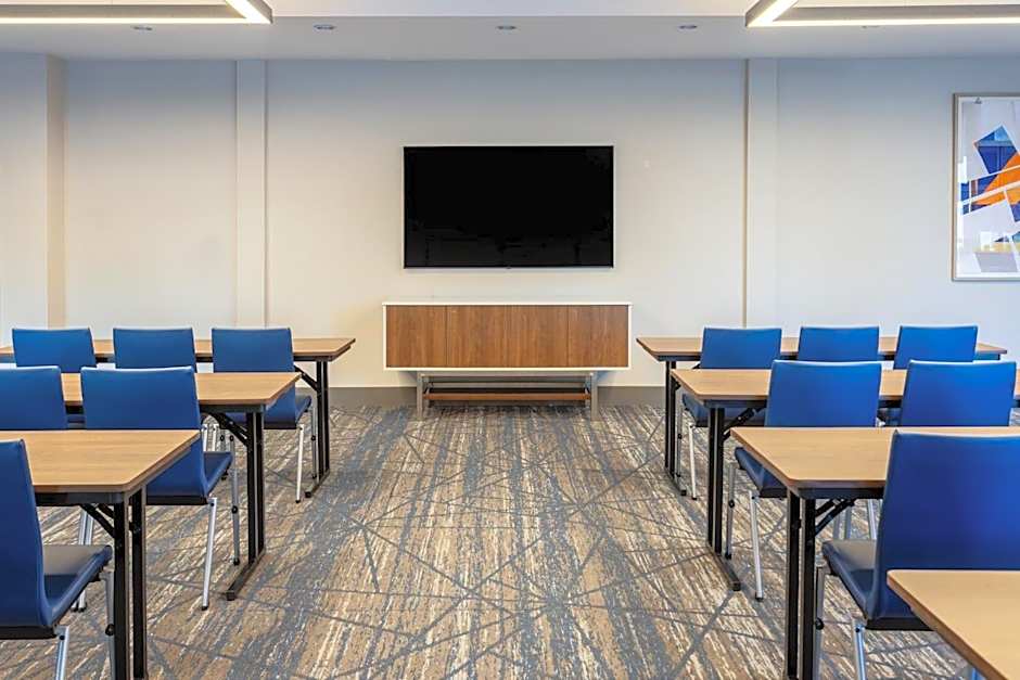 Holiday Inn Express & Suites Benson By IHG