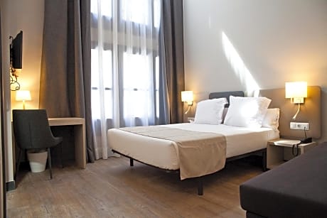 Superior Double or Twin Room with Sofa