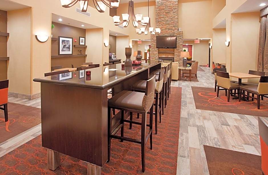 Hampton Inn By Hilton and Suites Dickinson ND