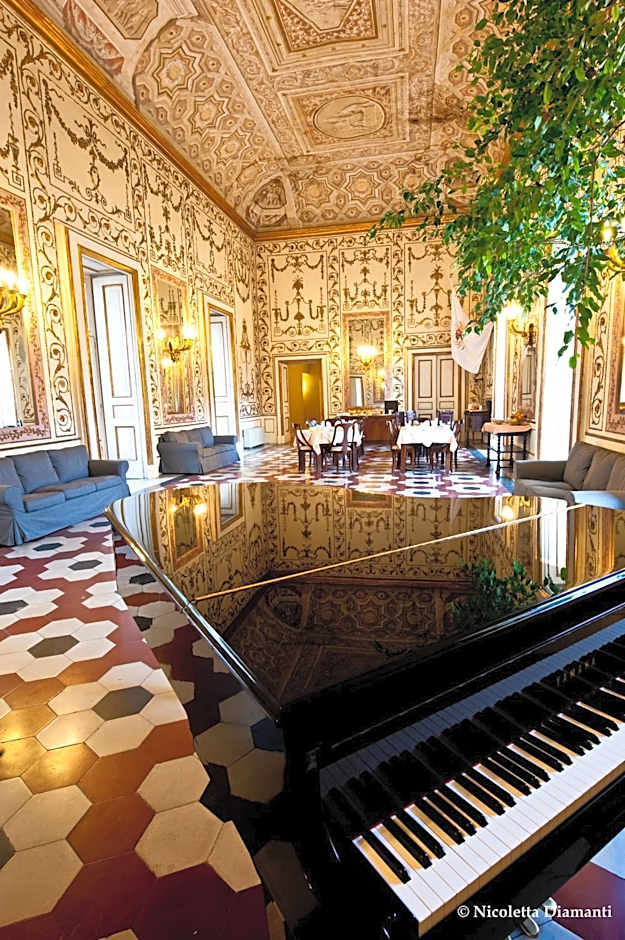 Decumani Hotel De Charme