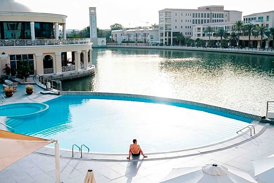 Millennium Lakeview Hotel