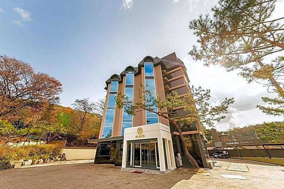 Plain Hotel