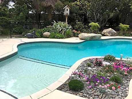 Bluebell Lodge and Cottage