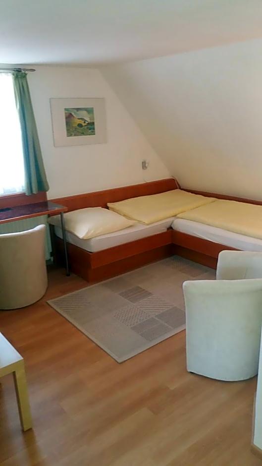 Altes Wirtshaus Fördergersdorf Bed & Breakfast