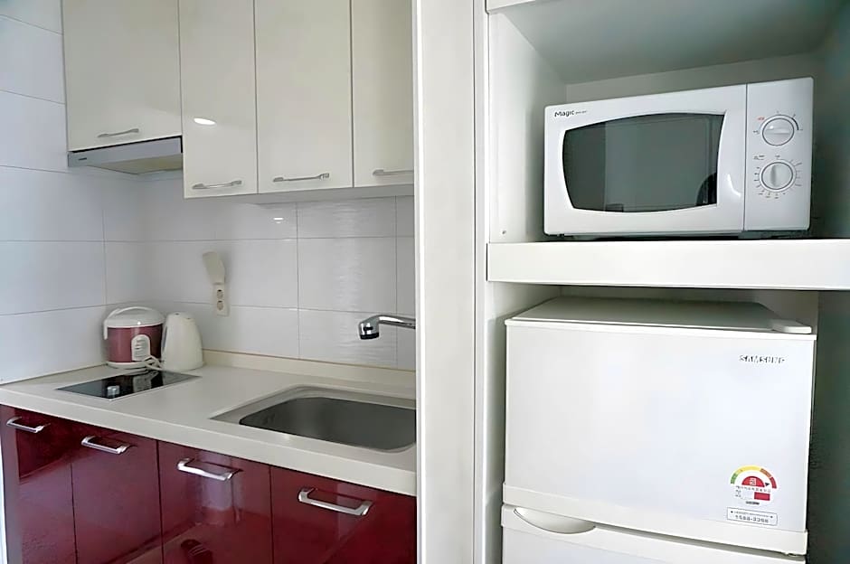 Ean Residence