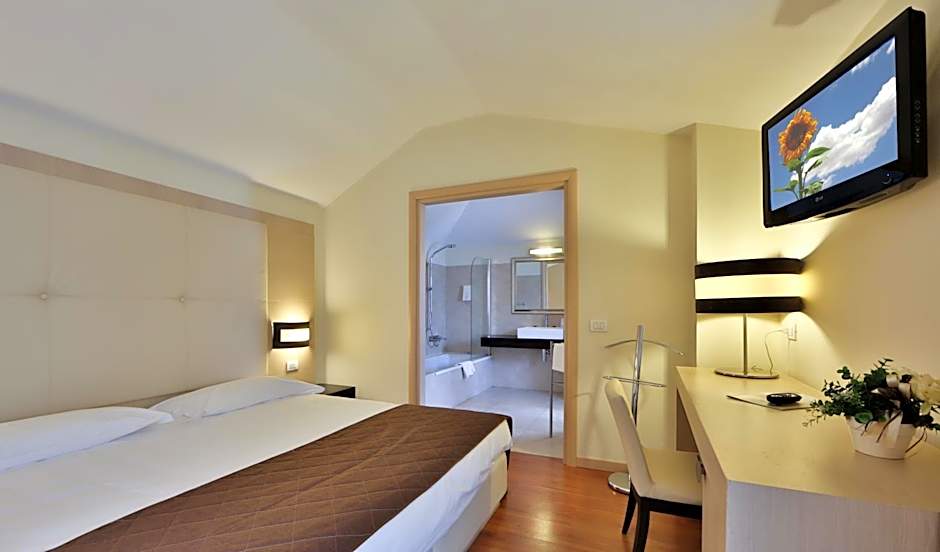 Regal Hotel & Residence