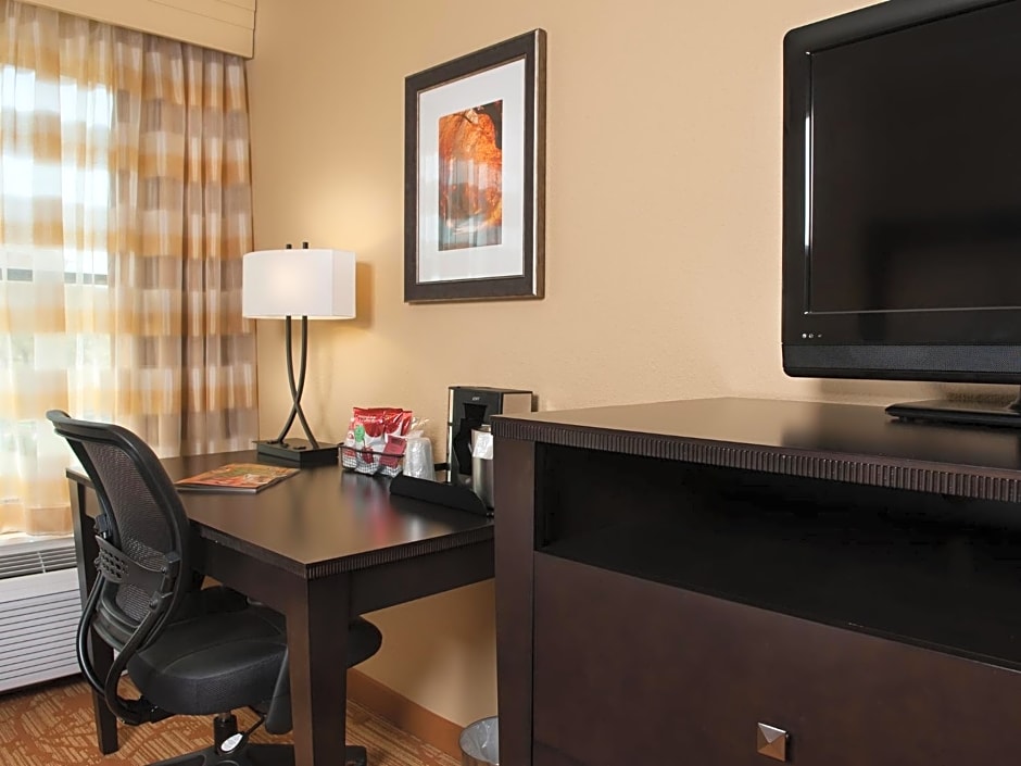 Branson Hillside Hotel