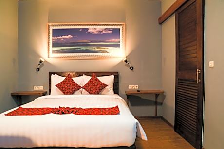 Deluxe Double Room with Balcony and Sea View
