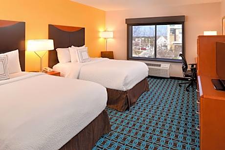 DOUBLE TWO DOUBLE BEDS