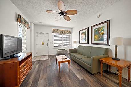 One-Bedroom Suite with Two Queen Beds
