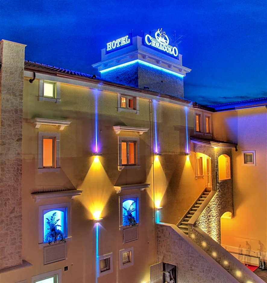 Zdjęcie 1 z 37 — Hotel Cenacolo