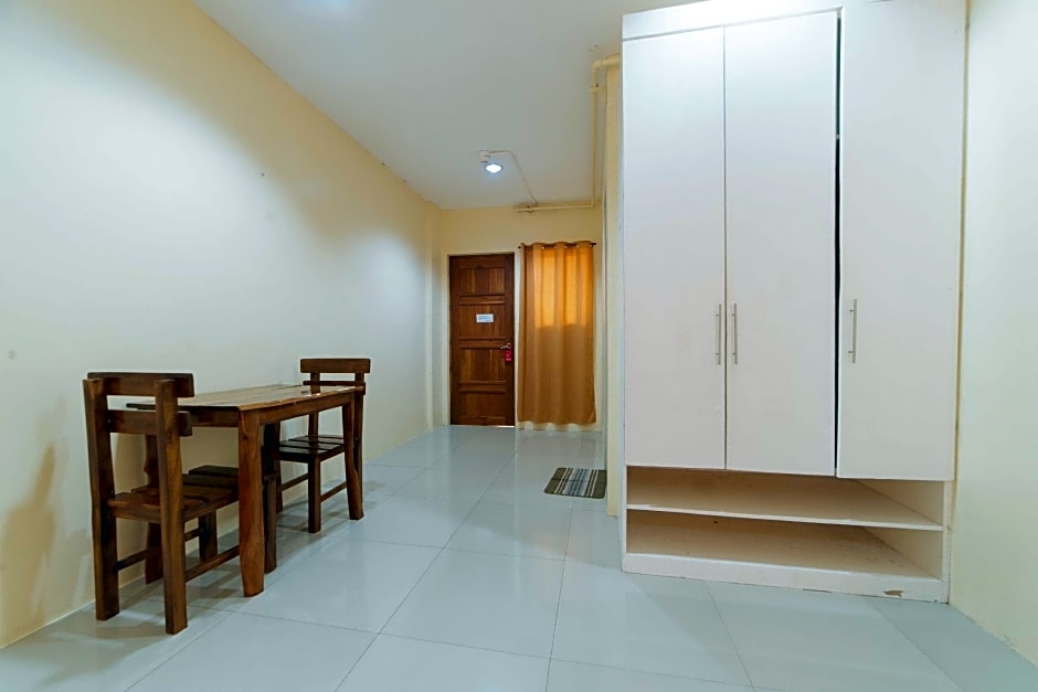 Reddoorz near New Government Center