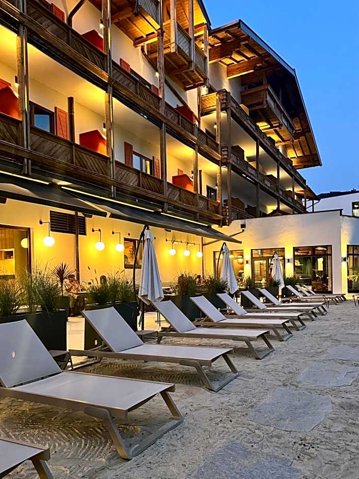 Upside Down Town Hotel Neue Post
