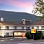 Super 8 by Wyndham Burnham/Lewistown