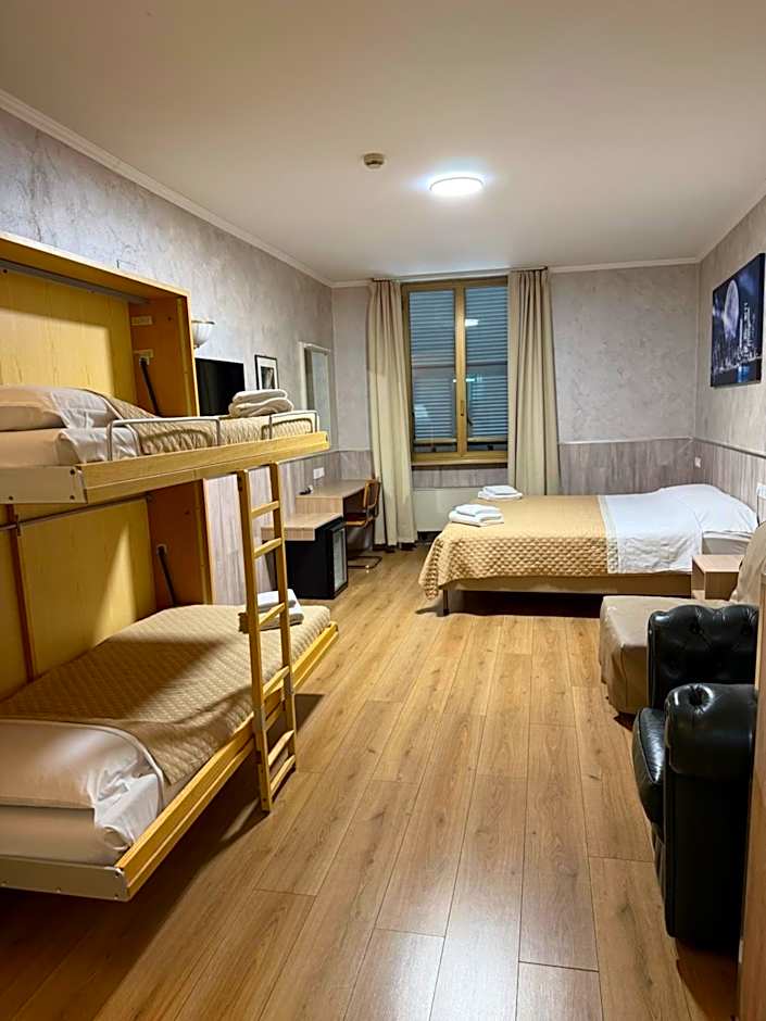 New Alexander Hotel
