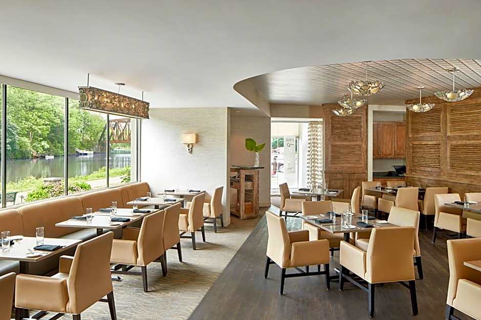 The Del Monte Lodge Renaissance by Marriott Rochester Hotel & Spa