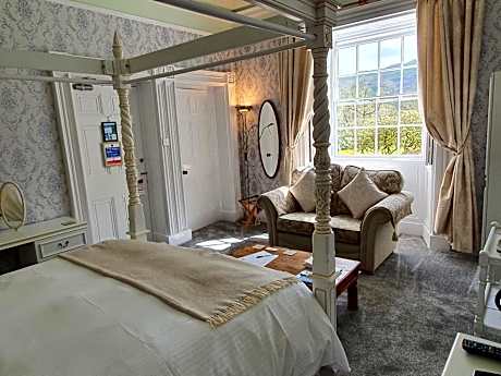 Double Room with Mountain View