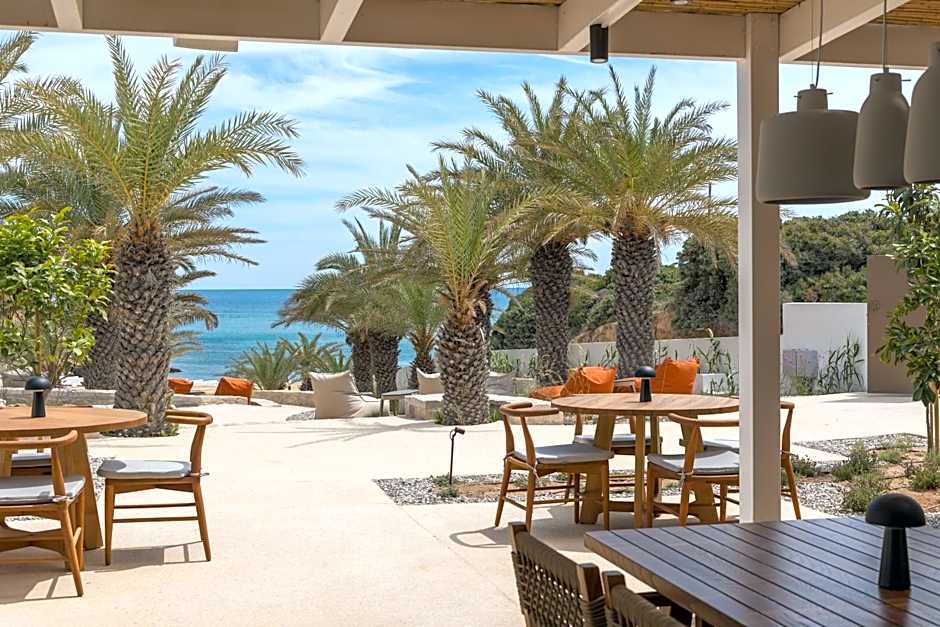 Golden Milos Beach Ηouse by Domotel