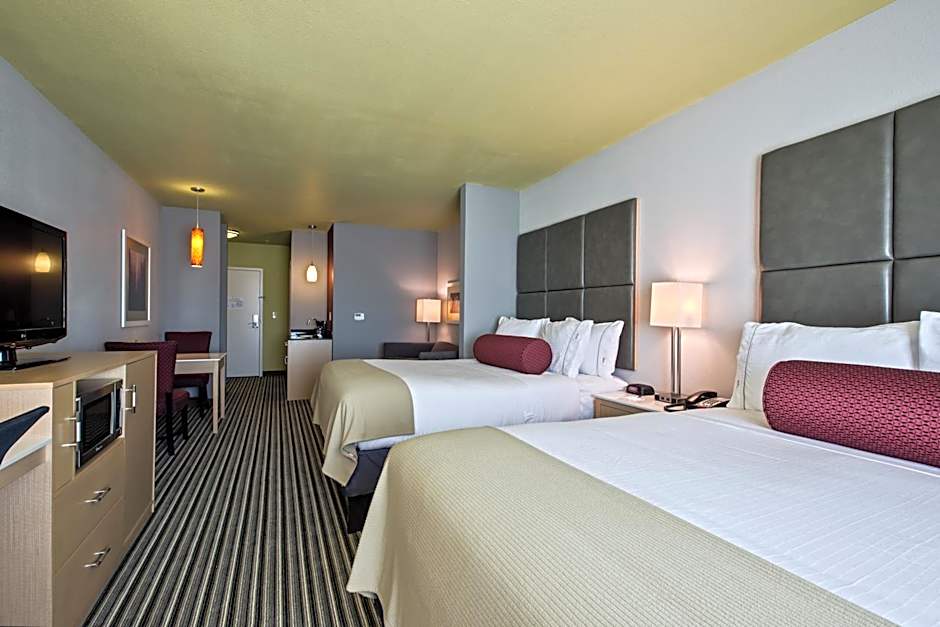 Holiday Inn Express & Suites Carlisle By IHG