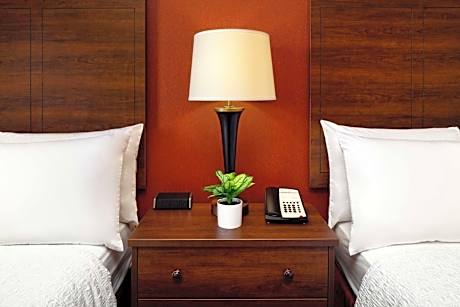 Queen Room with Two Queen Beds - Mobility and Hearing Access/Non-Smoking