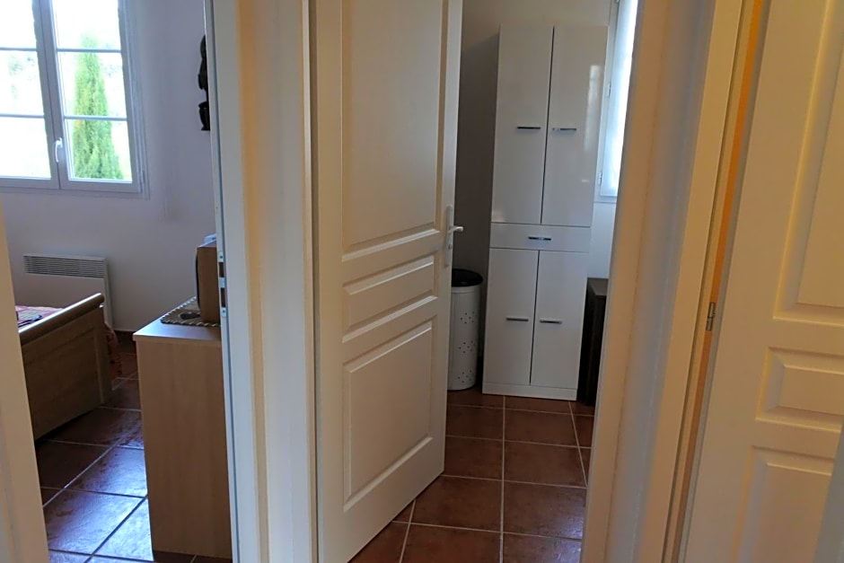 Patrimonio chambre avec commodités chez l’habitant