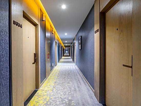 Morland Hotel