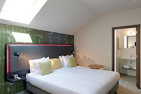 Executive King Room - Non-Smoking