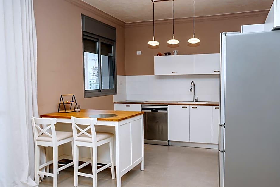 V-Home Dotan apartment