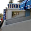 Hotel Les Palmiers En Camargue