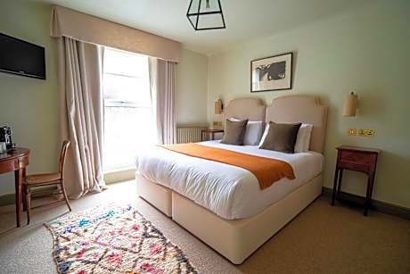 Comfortable Double Room (No Pets)