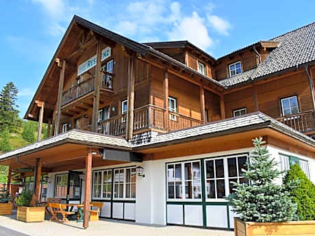 Apartment in Alps near Ski Slopes