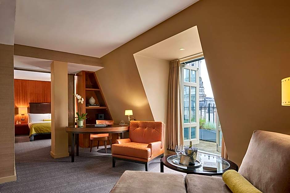 Threadneedles, Autograph Collection by Marriott