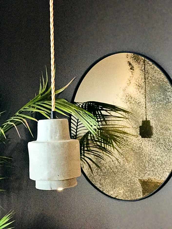 Latroupe Hotel Jardin Secret