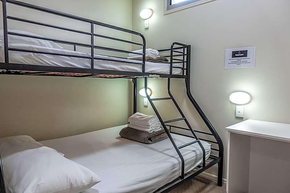 Tasman Holiday Parks - Rollingstone