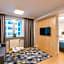 Q17 Apartments Rynek