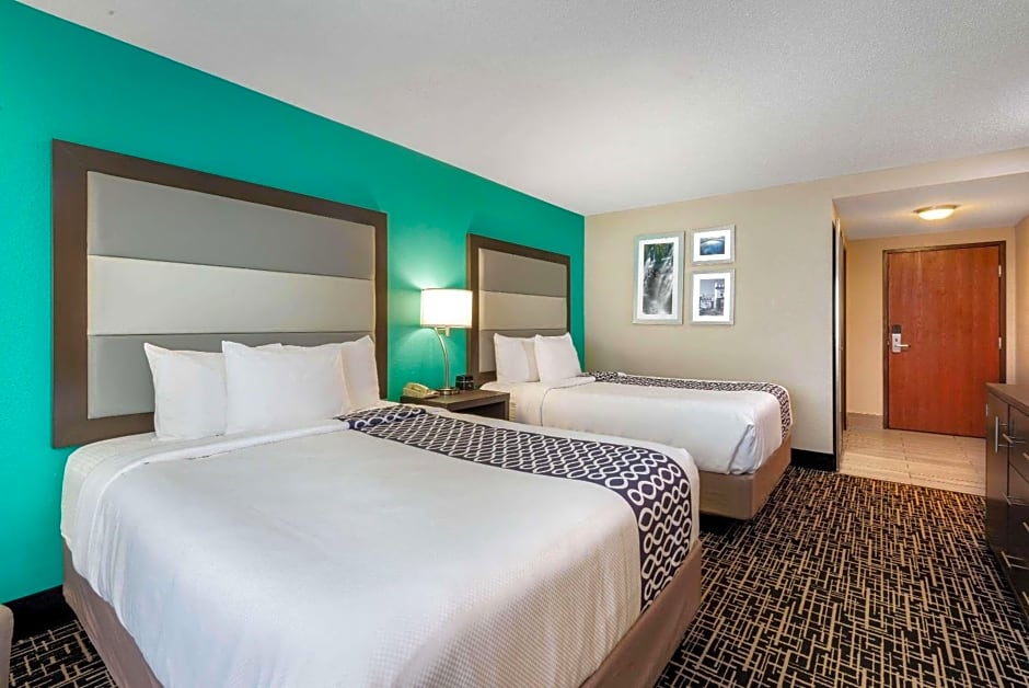 La Quinta Inn & Suites by Wyndham Batavia