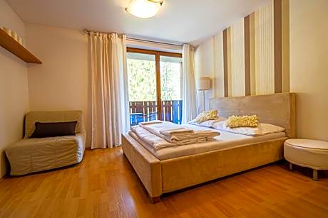 Fatrapark 2 Apartments House